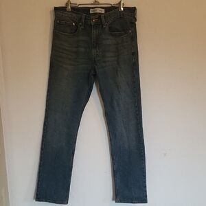 Levi's Men's Straight Jeans in Dark Blue (LL116)